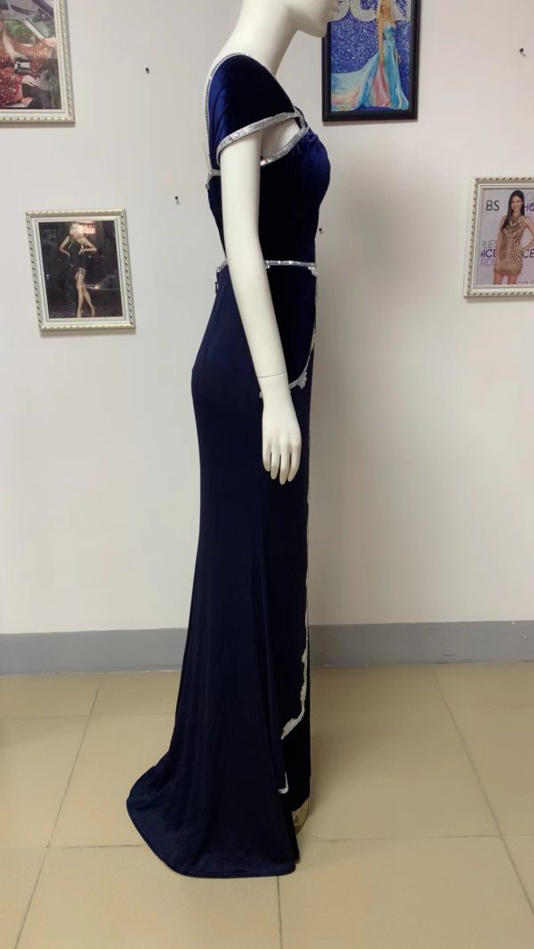D349 - Image 4