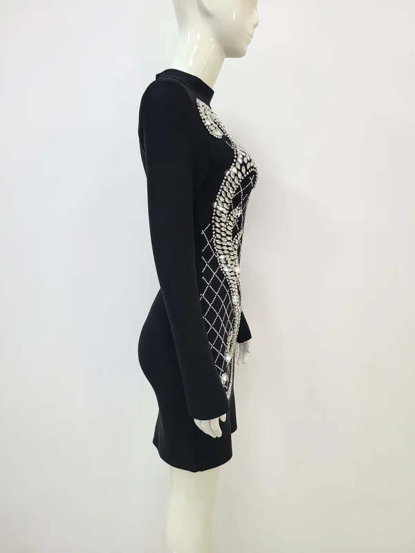B2052 - Image 4