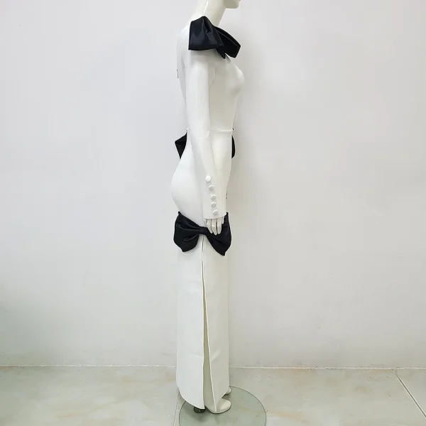 B2047 - Image 5