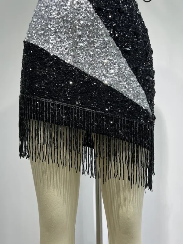 D572 - Image 6