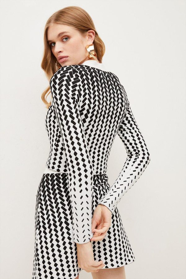 B2124 - Image 2